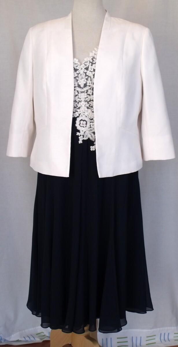 jacques vert FIT & FLARE DRESS OF IVORY LACE BODICE WITH BLACK CHIFFON SKIRT & IVORY SHANTUNG JACKET