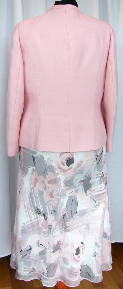Jacques Vert FONDANT PINK RANGE PINK GREY AND IVORY ABSTRACT PRINT TOP & SKIRT MATCHING BROACH JACKET IN PINK SHANTUNG