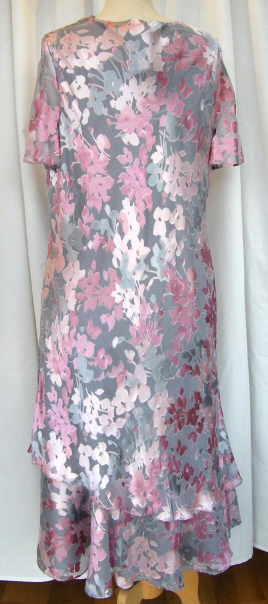 Jacques Vert FONDANT PINK RANGE PINK & GREY SILK DEVORE DRESS FLORAL PRINT & MATCHING BROACH JACKET IN FONDANT PINK SHANTUNG