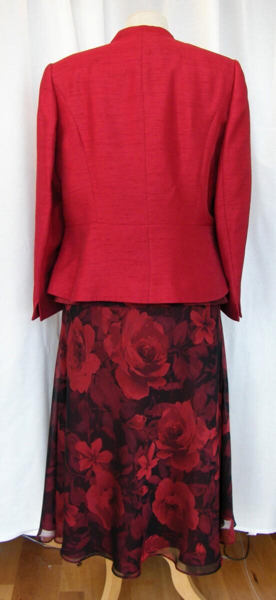 Jacques Vert GARNET RANGE RED & BLACK ROSE HEAD PRINTED ORGANZA CHIFFON TOP & SKIRT WITH GARNET RED JACKET