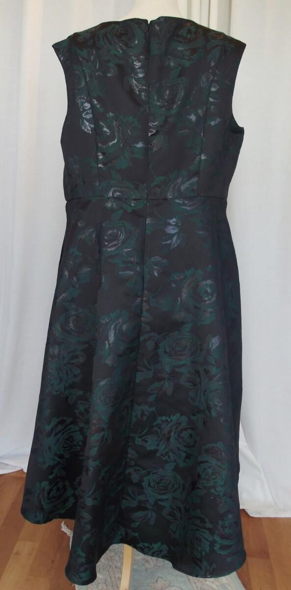 Jacques Vert GREEN FLORAL JACQUARD PROM DRESS HI/LO CUT HEMLINE