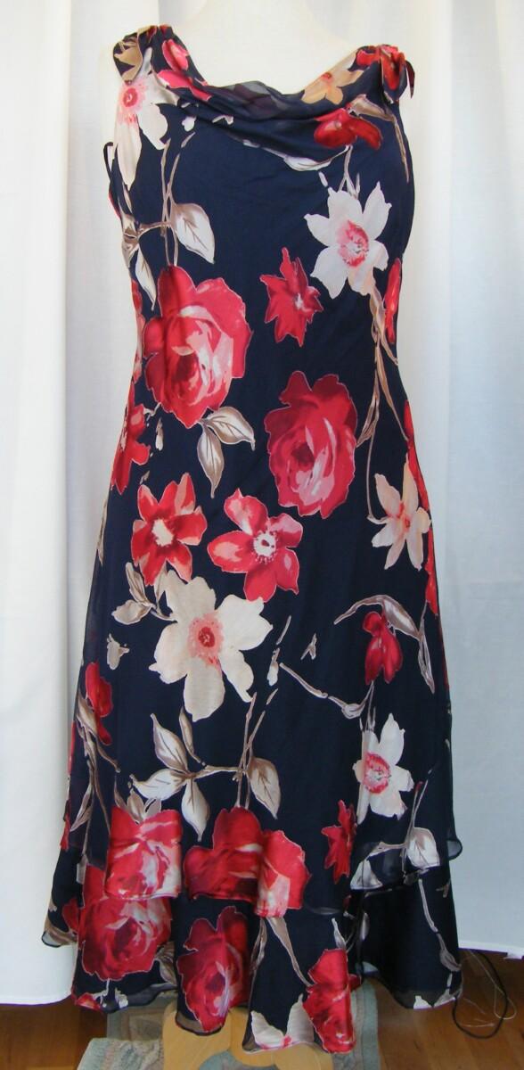 Jacques Vert ITALIAN RANGE NAVY 19% SILK DEVORE IVORY & SCARLET RED FLOWERHEAD PRINT SCARLET RED KNITTED CARDIGAN