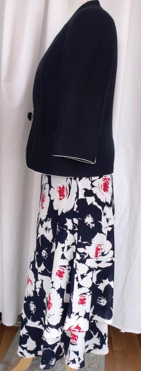 Jacques Vert ITALIAN RANGE NAVY CREPE CHIFFON SKIRT & TOP IVORY FLOWERHEAD PRINT NAVY SHANTUNG JACKET EDGED IN IVORY