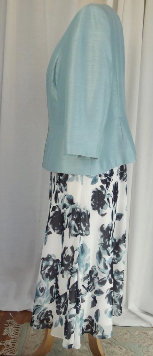 Jacques Vert IVORY CHIFFON DRESS LIGHT BLUE & TEAL FLORAL PRINT & LIGHT BLUE SHANTUNG EDGE TO EDGE JACKET