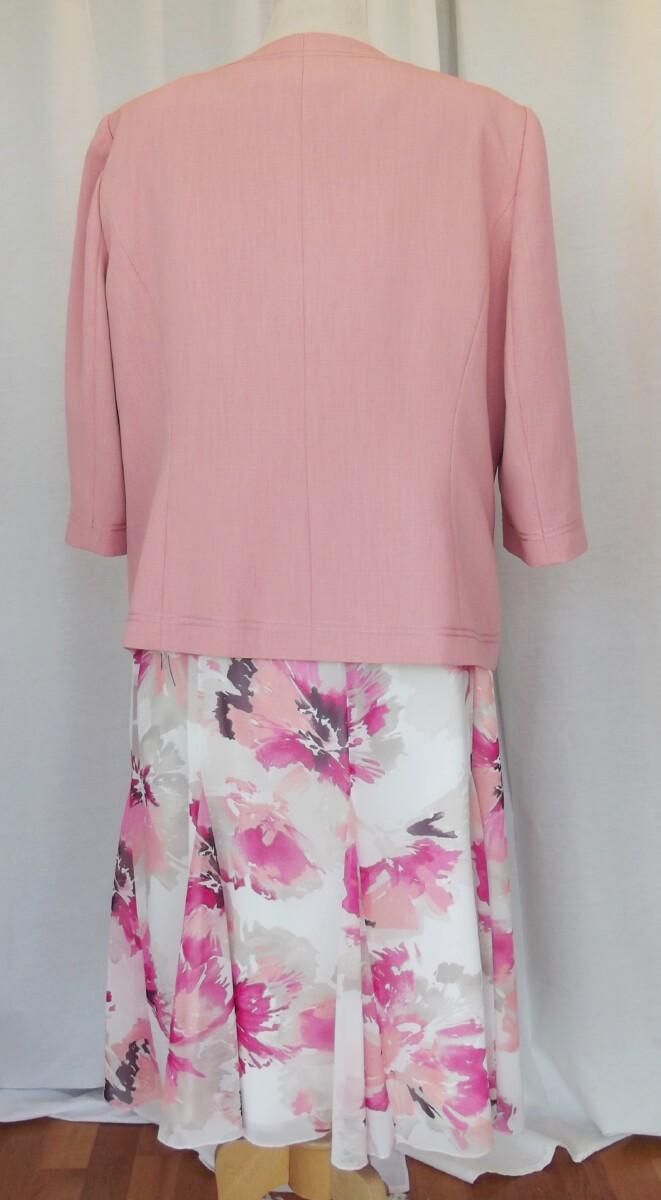 Jacques Vert IVORY CHIFFON FIT & FLARE DRESS PINK & LIGHT CORAL FLORAL PRINT & LIGHT CORAL JACKET