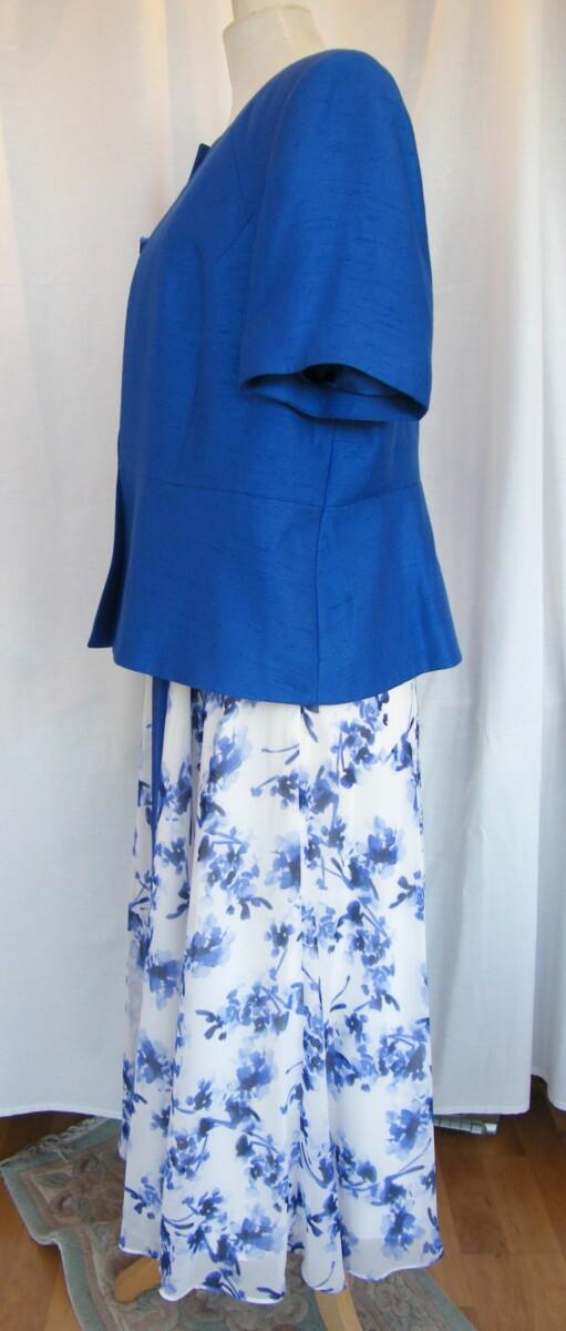 Jacques Vert IVORY CREPE CHIFFON DRESS ROYAL BLUE FLORAL SPRAY PRINT & ROYAL BLUE WOVEN SHORT SLEEVE JACKET