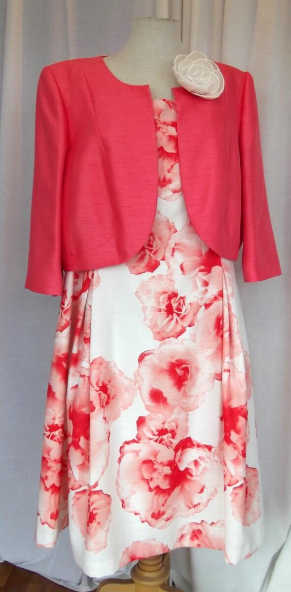 jacques vert IVORY JACQUARD DRESS CORAL PINK FLORAL PRINT & CORAL SHANTUNG CURVED EDGE SHORT JACKET