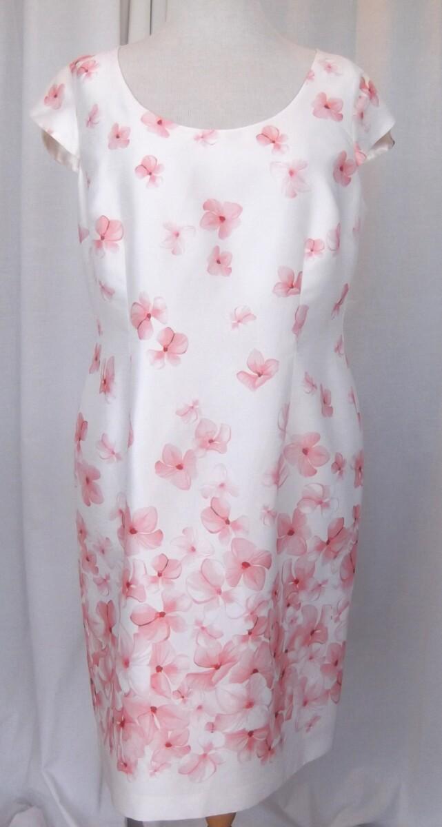 Jacques Vert IVORY & PEACH PETAL PRINT SHANTUNG SHIFT DRESS & OSAKA PEACH SATEEN COAT