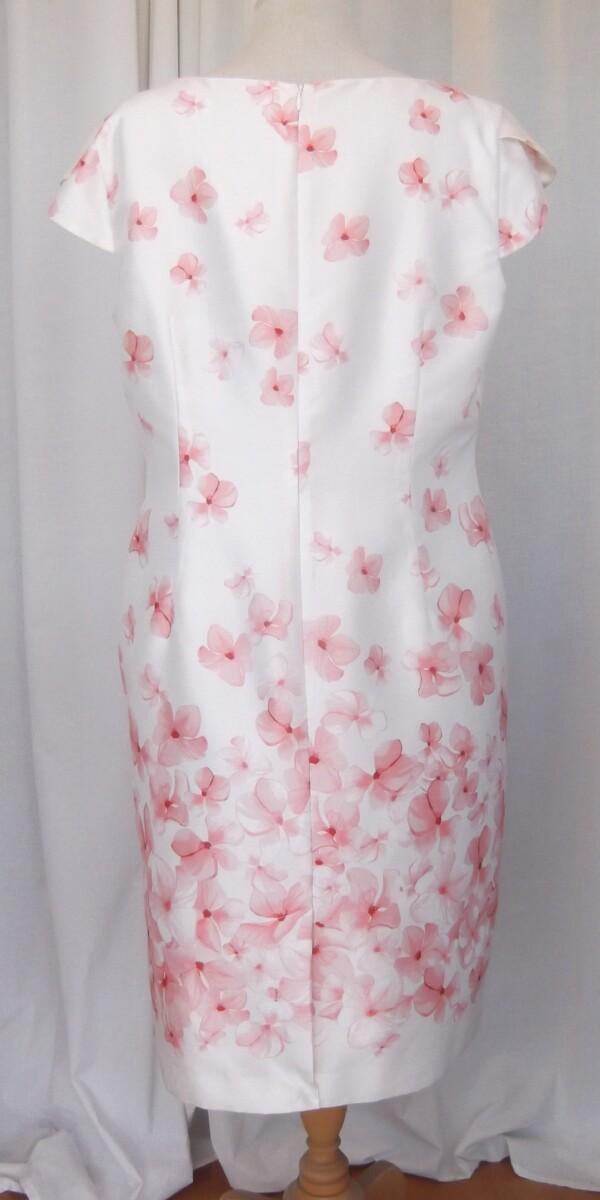 Jacques Vert IVORY & PEACH PETAL PRINT SHANTUNG SHIFT DRESS & OSAKA PEACH SATEEN COAT