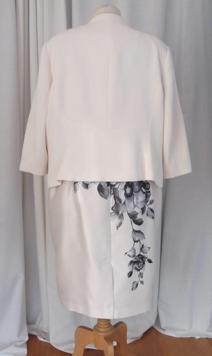 Jacques Vert IVORY SHANTUNG SHIFT DRESS BEADED BLACK OIL PAINTING PLACEMENT PRINT IVORY CREPE JACKET PIPED IN BLACK