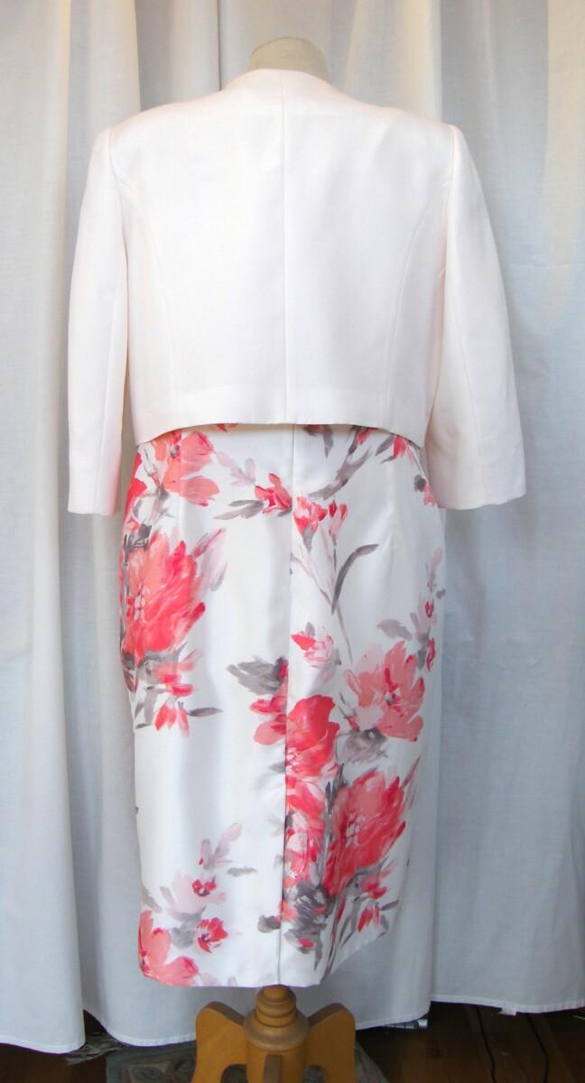 Jacques Vert IVORY SHANTUNG SHIFT DRESS CORAL BLURRED FLORAL PRINT & IVORY SHANTUNG CURVED EDGE SHORT JACKET