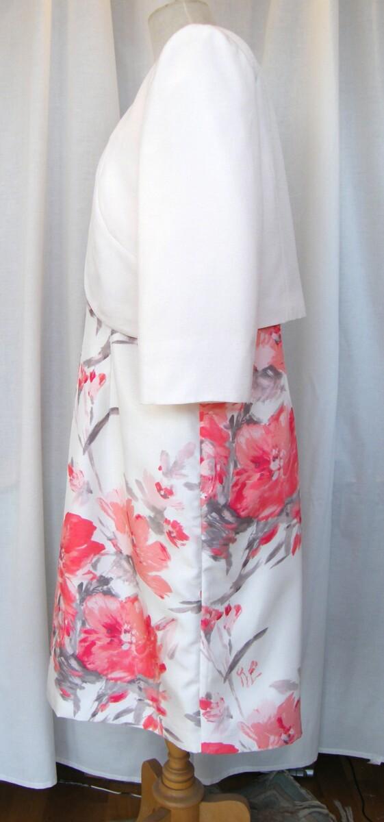 Jacques Vert IVORY SHANTUNG SHIFT DRESS CORAL BLURRED FLORAL PRINT & IVORY SHANTUNG CURVED EDGE SHORT JACKET