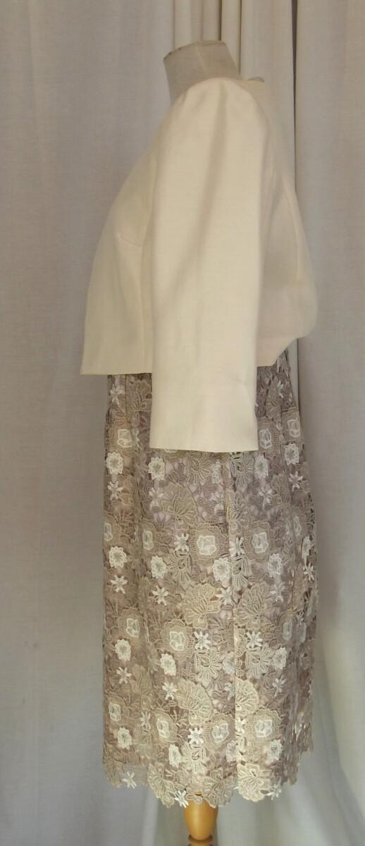 Jacques Vert JACQUES VERT 3 COLOUR LACE SHIFT DRESS & IVORY SHANTUNG SHORT JACKET
