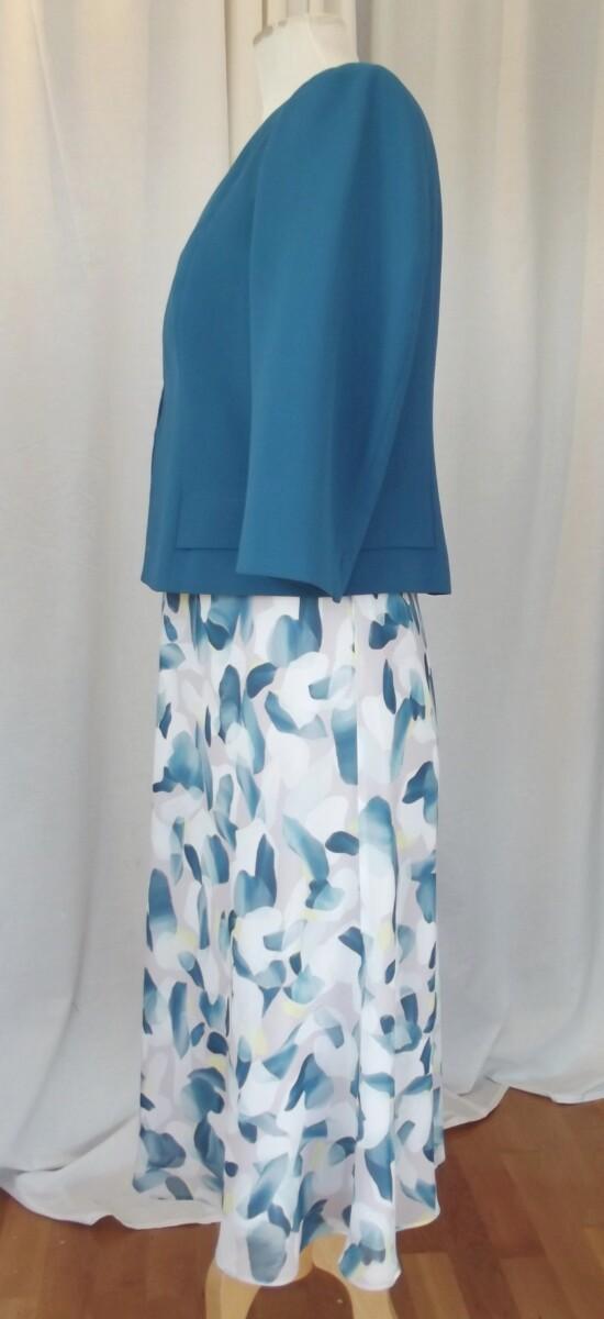 Jacques Vert JACQUES VERT COLLECTION BARCELONA RANGE IVORY CREPE CHIFFON LOOSE BODICE DRESS TEAL ABSTRACT PRINT & TEAL POCKET DETAIL JACKET
