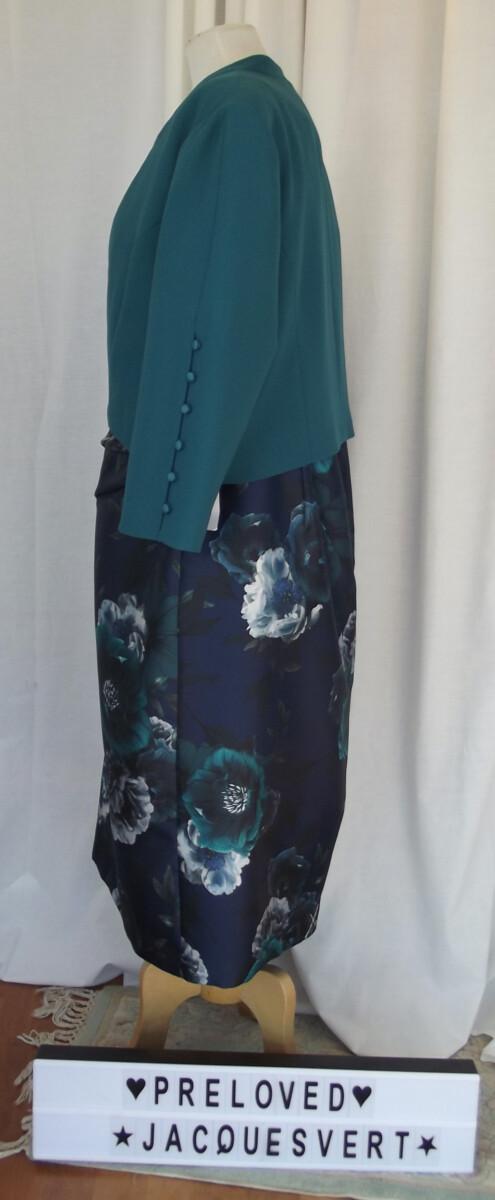 Jacques Vert JACQUES VERT COLLECTION BAROQUE FLEUR PRINTED JACQUARD SHIFT DRESS & GREEN 6 BUTTONED SLEEVE CREPE SHORT JACKET