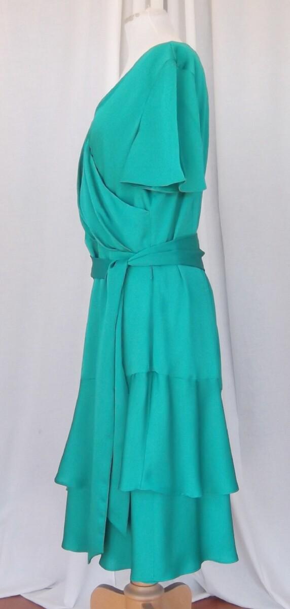 Jacques Vert JACQUES VERT COLLECTION EMERALD GREEN JACQUARD SATIN LOOK DRESS TRUE CROSS OVER BODICE