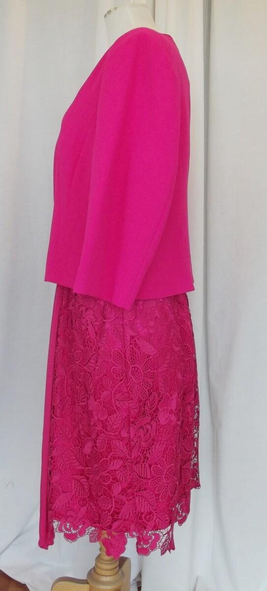 Jacques Vert JACQUES VERT COLLECTION HOT PINK HEAVY LACE SHIFT DRESS SCALLOPED EDGES & HOT PINK BAILEY CREPE JACKET