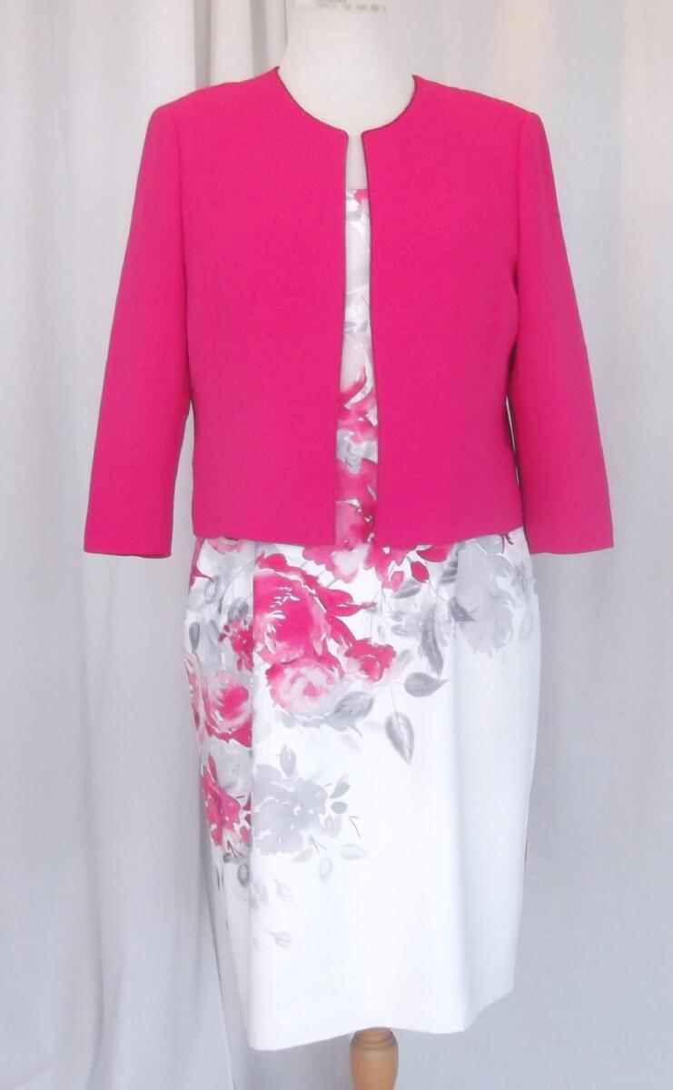 jacques vert JACQUES VERT COLLECTION IVORY CREPE SHIFT DRESS BRIGHT PINK FLORAL PLACEMENT PRINT BRIGHT PINK BAILEY CREPE JACKET