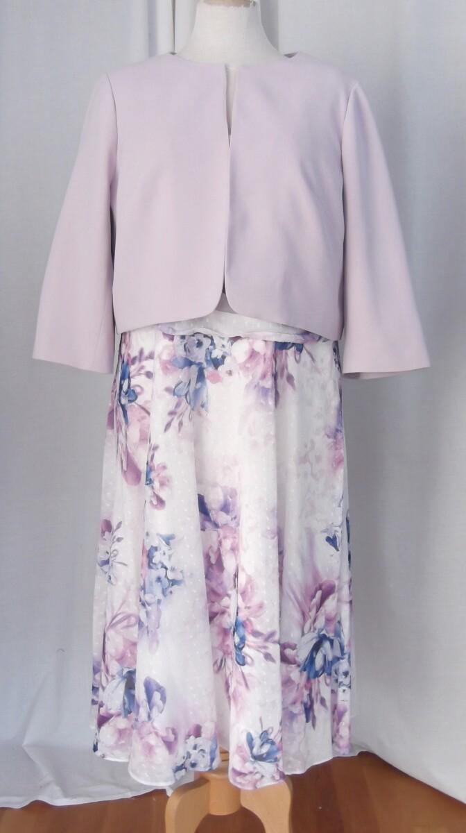 jacques vert JACQUES VERT COLLECTION IVORY DOBBY FABRIC DRESS LILAC & BLUE PRINT MATCHING SOFT LILAC CREPE SHORT JACKET