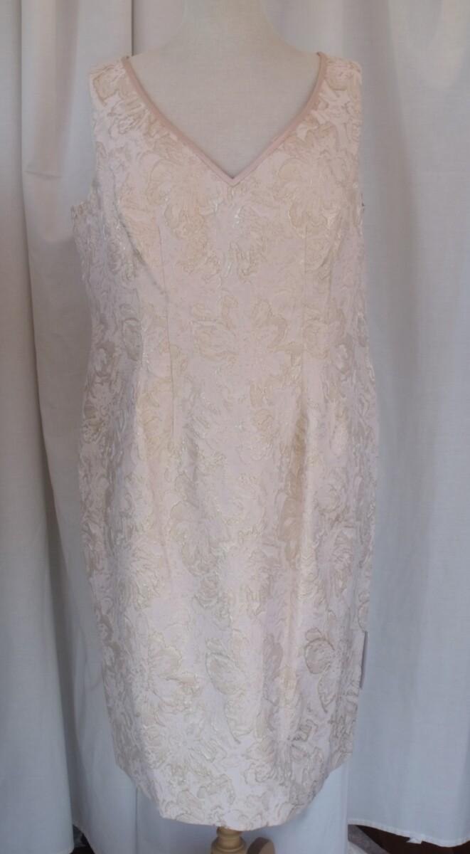 Jacques Vert JACQUES VERT COLLECTION LUCY DRESS & JULIE 3/4 LENGTH COAT IN LUXURY CREAM & GOLD JACQUARD SHANTUNG