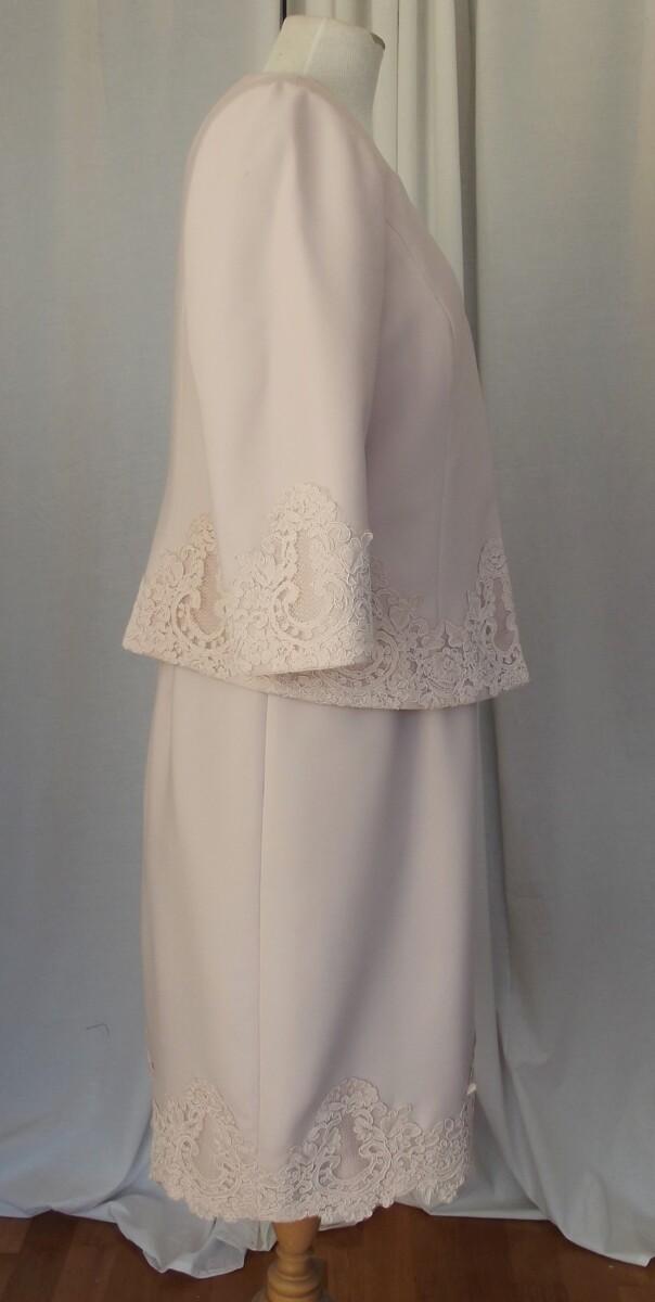 Jacques Vert JACQUES VERT COLLECTION MUSHROOM CREPE SHIFT DRESS & JACKET LACE APPLIQUE AROUND THE CUFFS HIPS BODICE & HEMLINE OF SHIFT DRESS