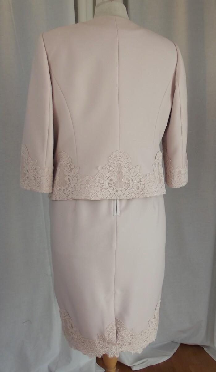 Jacques Vert JACQUES VERT COLLECTION MUSHROOM CREPE SHIFT DRESS & JACKET LACE APPLIQUE AROUND THE CUFFS HIPS BODICE & HEMLINE OF SHIFT DRESS