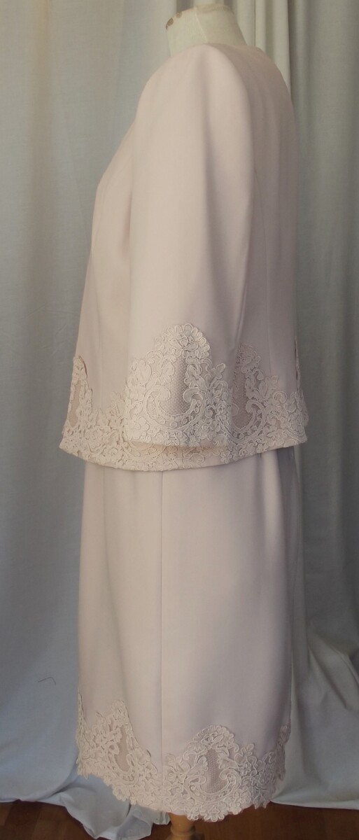 Jacques Vert JACQUES VERT COLLECTION MUSHROOM CREPE SHIFT DRESS & JACKET LACE APPLIQUE AROUND THE CUFFS HIPS BODICE & HEMLINE OF SHIFT DRESS