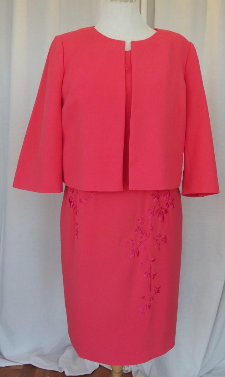 jacques vert JACQUES VERT COLLECTION OSAKA RANGE EMBROIDERED CREPE DRESS IN CORAL PINK MATCHING CREPE JACKET