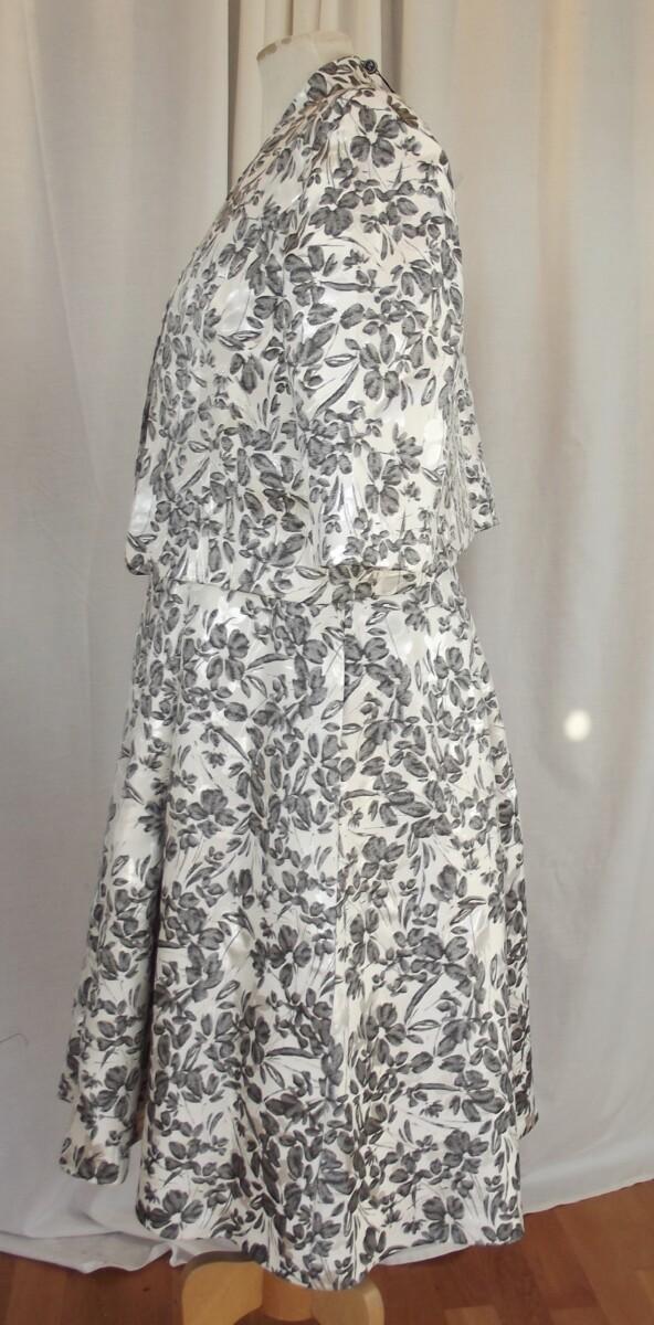 Jacques Vert JACQUES VERT COLLECTION PROM DRESS & JACKET IN SILVER GREY JACQUARD SHANTUNG DARK GREY FLORAL PRINT