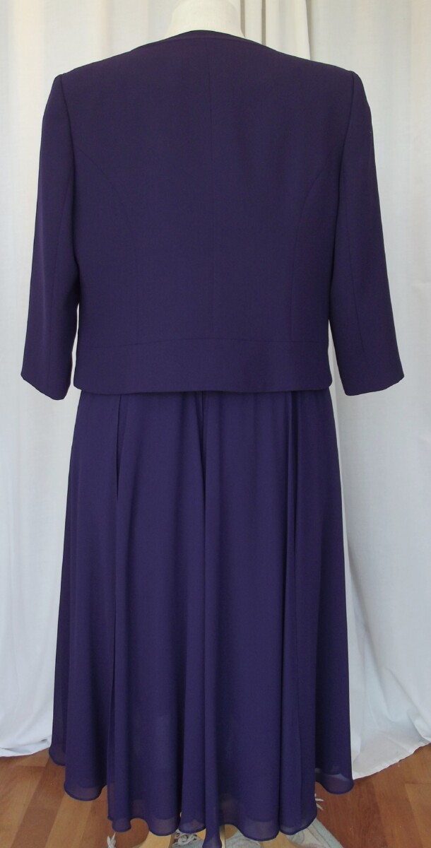 Jacques Vert JACQUES VERT COLLECTION PURPLE CHIFFON DRESS WITH IVORY LACE BODICE & PURPLE CREPE BAILEY JACKET