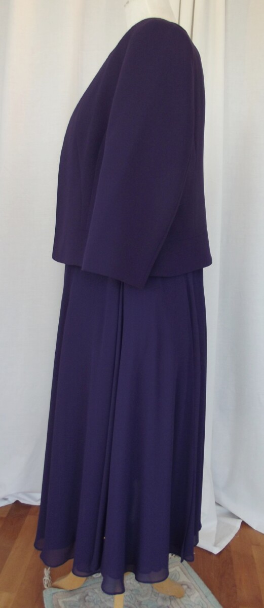 Jacques Vert JACQUES VERT COLLECTION PURPLE CHIFFON DRESS WITH IVORY LACE BODICE & PURPLE CREPE BAILEY JACKET