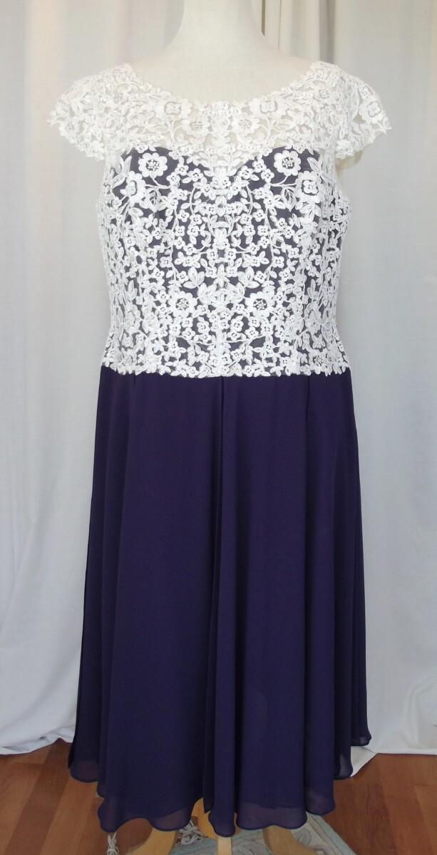 Jacques Vert JACQUES VERT COLLECTION PURPLE CHIFFON DRESS WITH IVORY LACE BODICE & PURPLE CREPE BAILEY JACKET