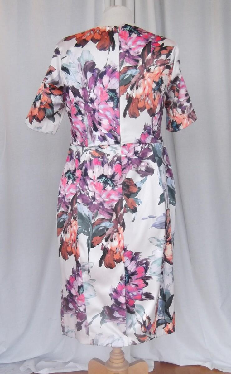 Jacques Vert JACQUES VERT COLLECTION SHORT SLEEVED SATEEN SHIFT DRESS LARGE FLOWERHEAD PRINT CROSS OVER BODICE
