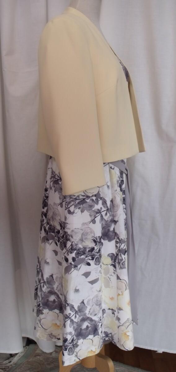 Jacques Vert JACQUES VERT COLLECTION SOFT CREPE WRAPOVER DRESS LEMON & GREY PRINT SOFT CREPE LEMON JACKET