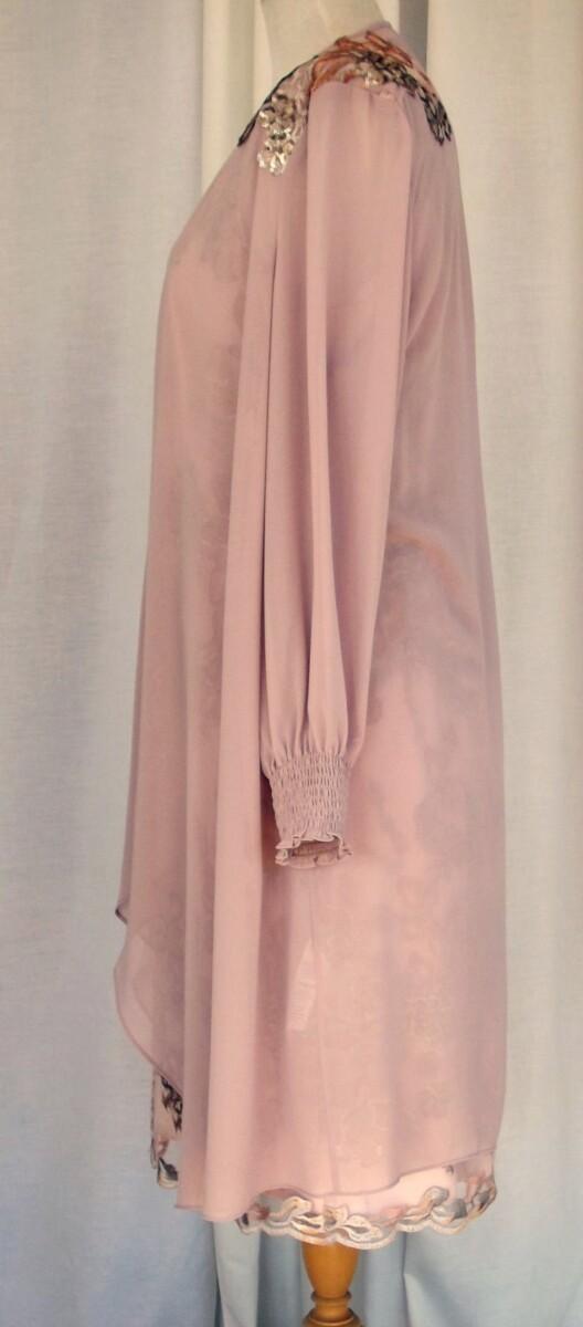 Jacques Vert JACQUES VERT COLLECTION VERSAILLES EMBELLISHED CAPE DRESS IS A LIGHT PINK SHIFT DRESS RICHLY EMBELLISHED IN YELLOW & ROSE GOLD APPLIQUE & MINK CHIFFON COVER UP