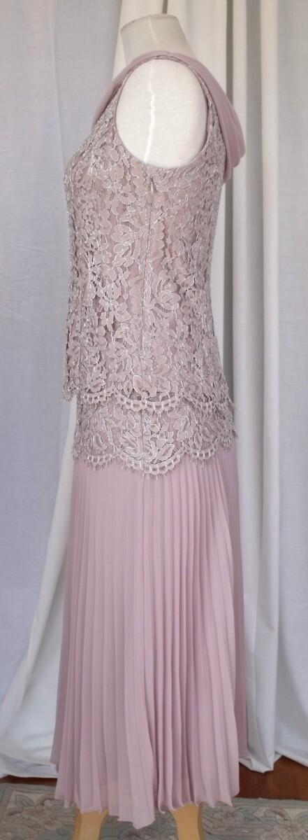 Jacques Vert JACQUES VERT COLLECTION “VERSAILLES” RANGE GOLD EDGED MINK LACE TOP SCARF NECK & PLEATED CHIFFON SKIRT LACE OVER HIPS