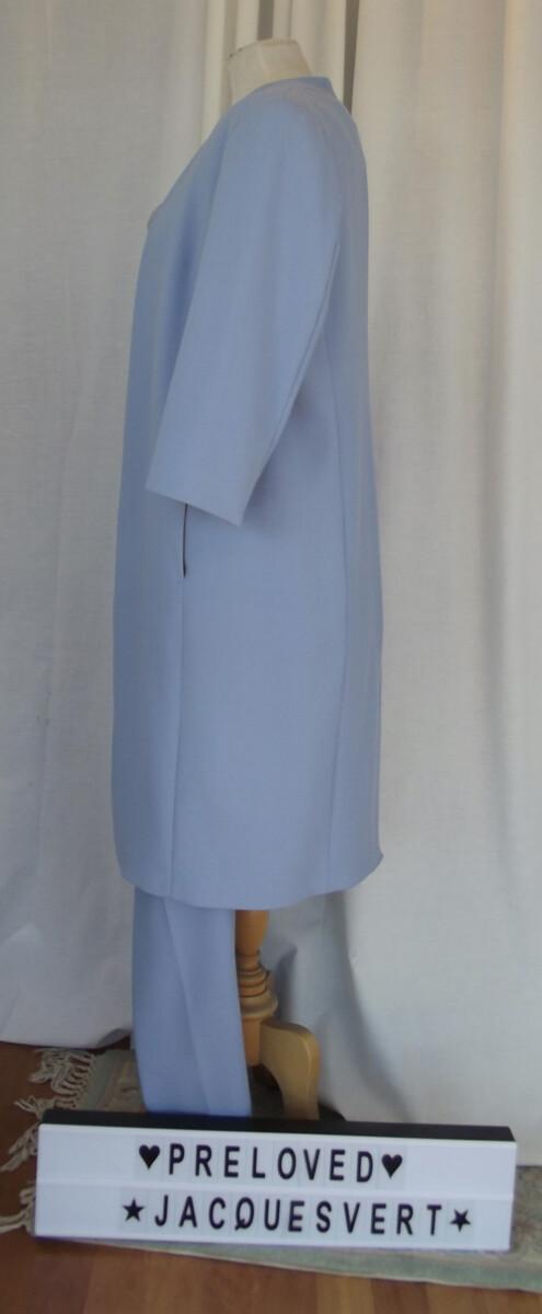 Jacques Vert JACQUES VERT COLLECTION VIOLET BLUE WOVEN 3/4 LENGTH COAT & TROUSER SUIT WITH SILVER GREY SILK DEVORE TOP BLUE PRINT