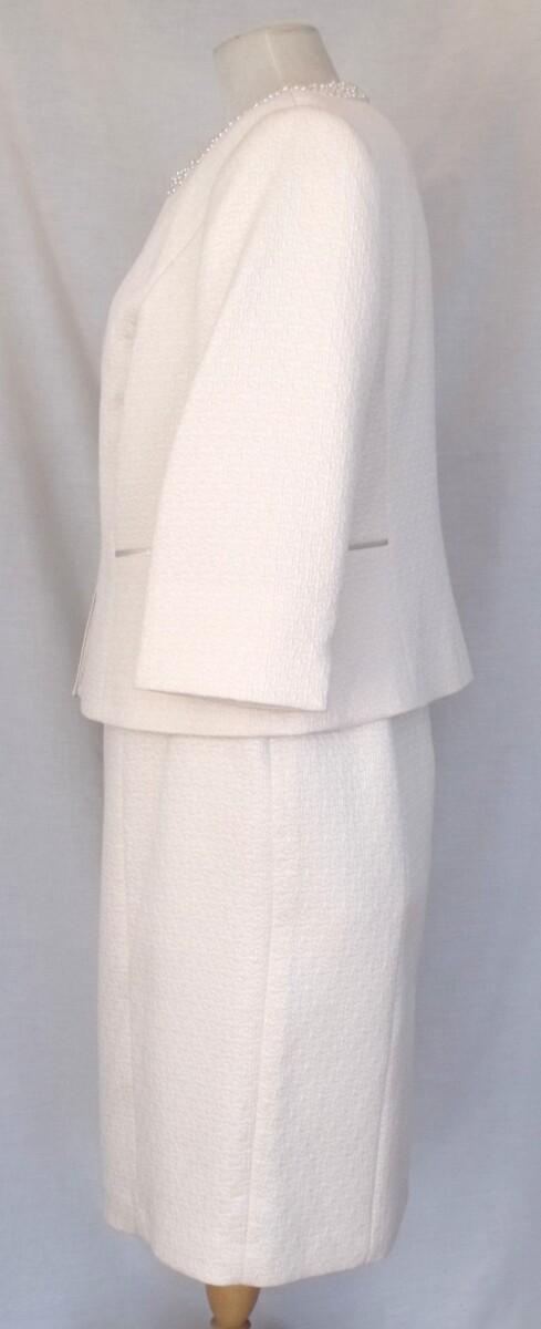 Jacques Vert JACQUES VERT IVORY JACQUARD SHIFT DRESS AND SILK DETAIL JACKET WITH PEARL NECKLINE
