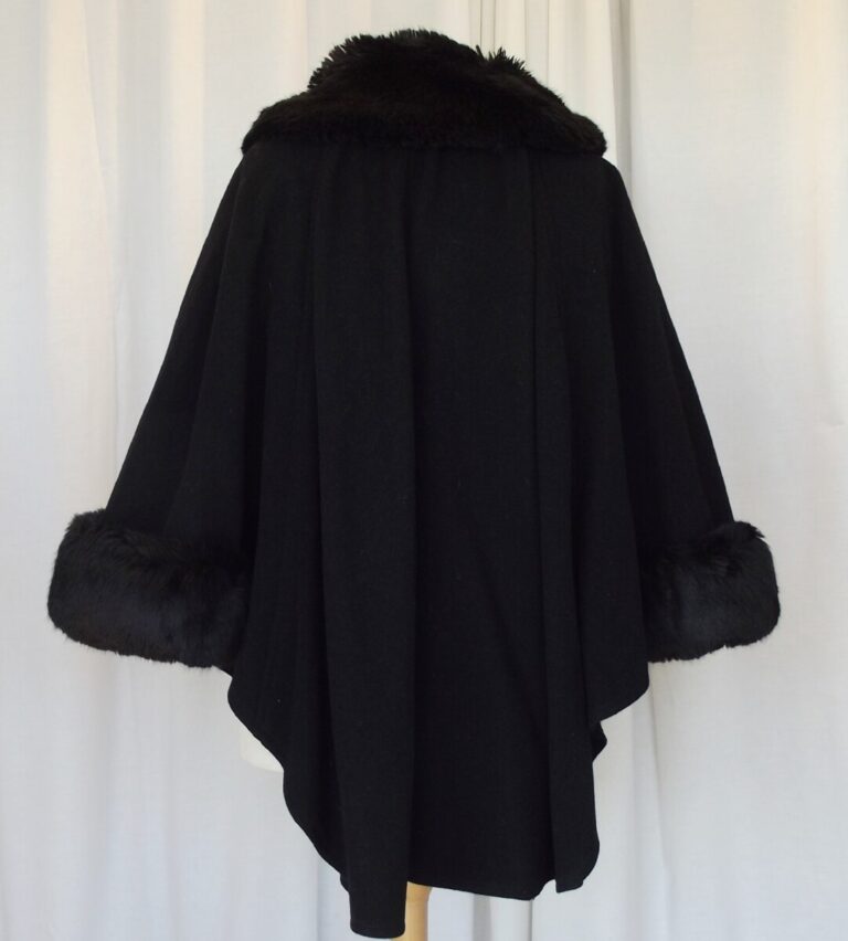Jacques Vert JACQUES VERT ONE SIZE BLACK CLOAK 76% WOOL 5% CASHMERE FAUX FUR COLLAR & CUFFS