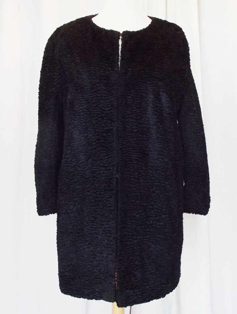 jacques vert JACQUES VERT PETITE RANGE SIZE 18 LONG SLEEVED BLACK FAUX ASTRAKHAN 3/4 LENGTH COAT