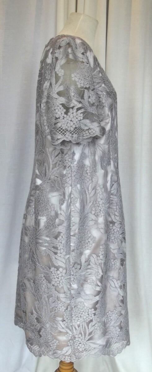 Jacques Vert JACQUES VERT SHORT SLEEVED SHIFT DRESS OF SILVER EMBOSSED LACE ON FINE MESH