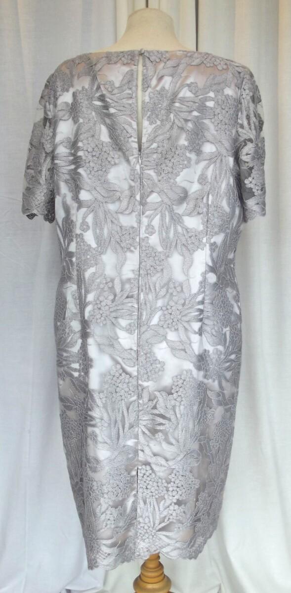 Jacques Vert JACQUES VERT SHORT SLEEVED SHIFT DRESS OF SILVER EMBOSSED LACE ON FINE MESH