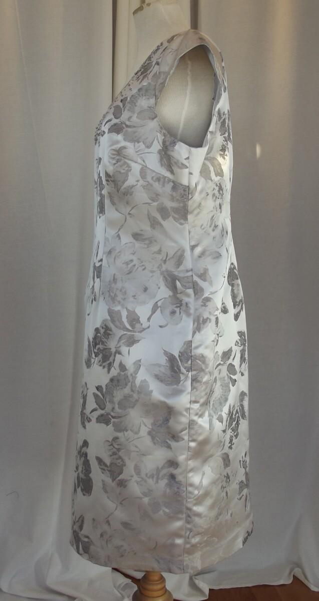 Jacques Vert JACQUES VERT SILVER JACQUARD SHANTUNG SHIFT DRESS WOVEN WITH FLORAL DESIGN