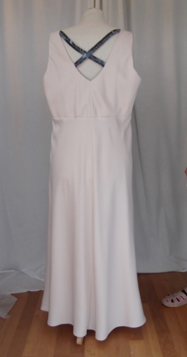 Jacques Vert JACQUES VERT SLEEVELESS JACQUARD SATIN EMPIRE LINE MAXI DRESS COWL NECKLINE BUGLE BEADED BACK STRAPS