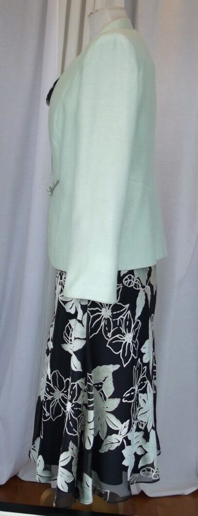 Jacques Vert LEAF & ACORN RANGE ACORN GREEN CHIFFON DRESS LEAF GREEN FLORAL DEVORE & LEAF GREEN WOVEN JACKET