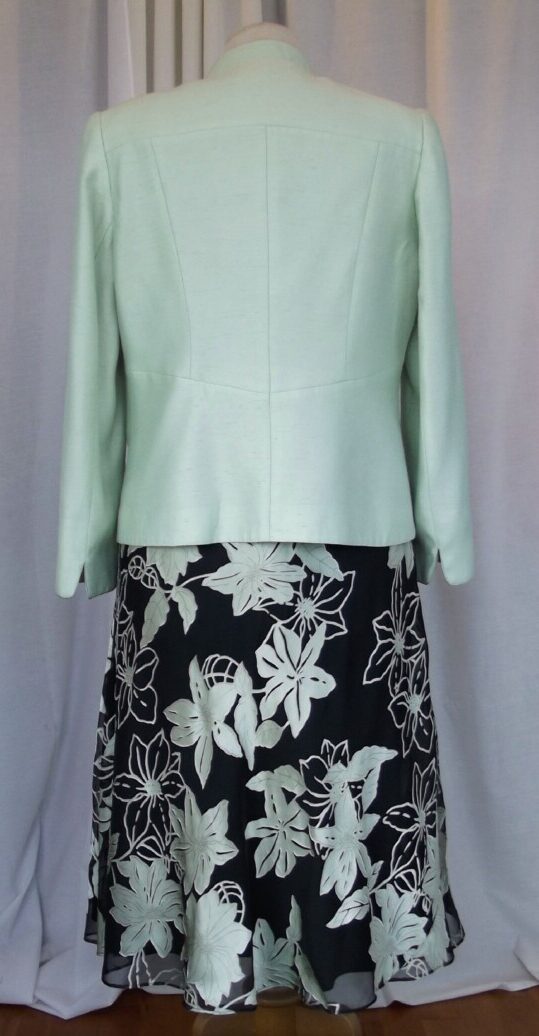 Jacques Vert LEAF & ACORN RANGE ACORN GREEN CHIFFON DRESS LEAF GREEN FLORAL DEVORE & LEAF GREEN WOVEN JACKET