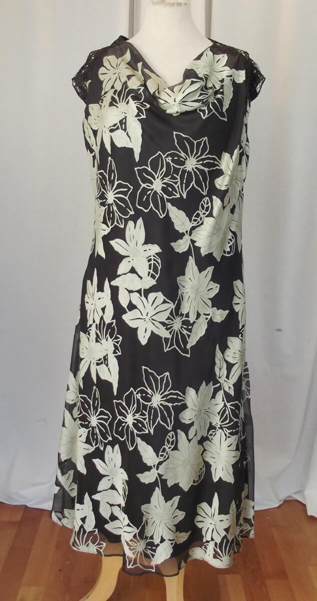 Jacques Vert LEAF & ACORN RANGE ACORN GREEN CHIFFON DRESS LEAF GREEN FLORAL DEVORE & LEAF GREEN SHORT JACKET