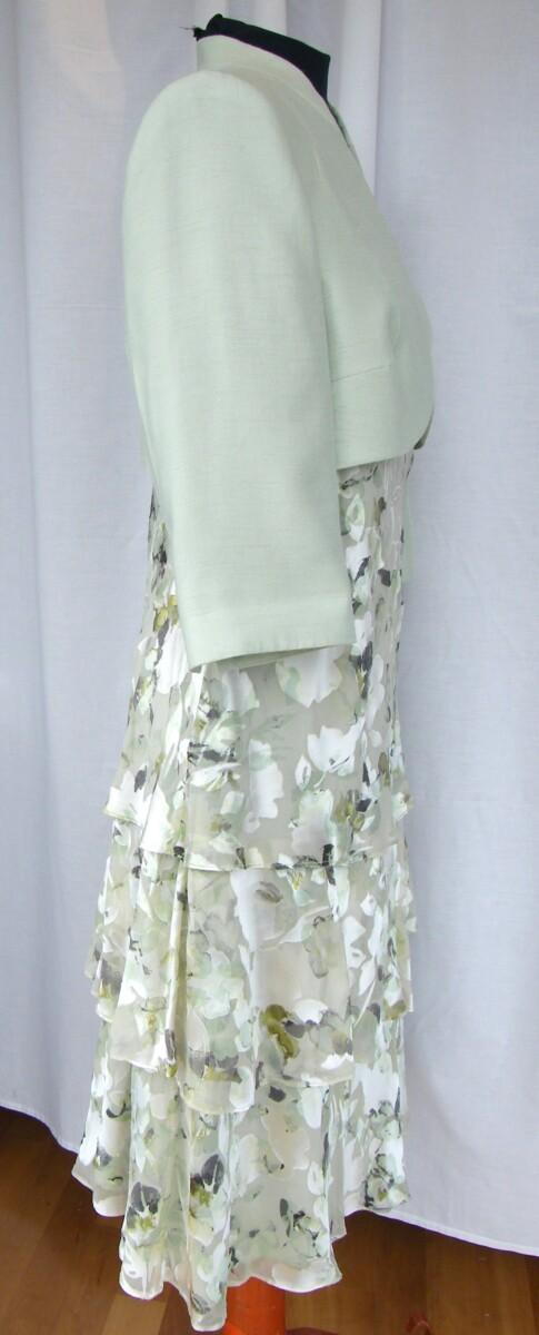 Jacques Vert LEAF & ACORN RANGE LEAF GREEN 16% SILK DEVORE DRESS FLORAL PRINT LEAF GREEN WOVEN SHORT JACKET