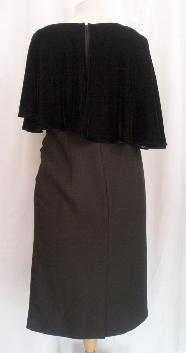 Jacques Vert LORCAN MULLANY BLACK CREPE COCKTAIL DRESS BLACK VELVET CAPE TOP & BOW