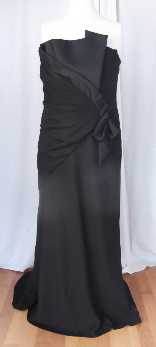 jacques vert LORCAN MULLANY BLACK STRAPLESS SATIN & CREPE FLOOR LENGTH EVENING GOWN
